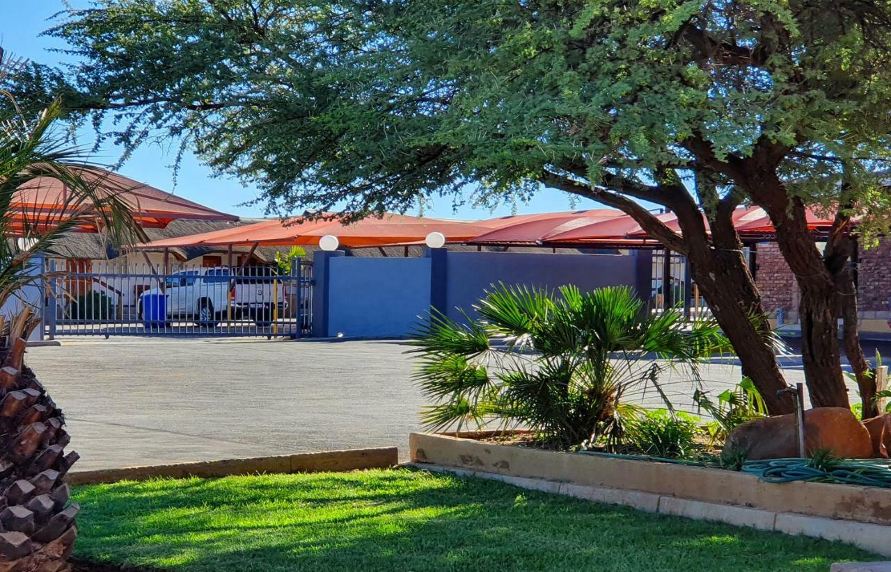 Diggies Lodge Kimberley Exterior photo