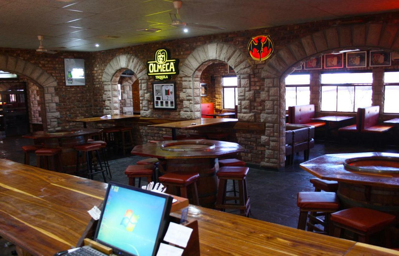Diggies Lodge Kimberley Exterior photo